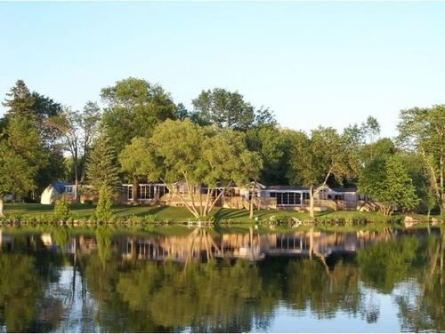 Woodland Estate Resort Campbellford Exteriör bild